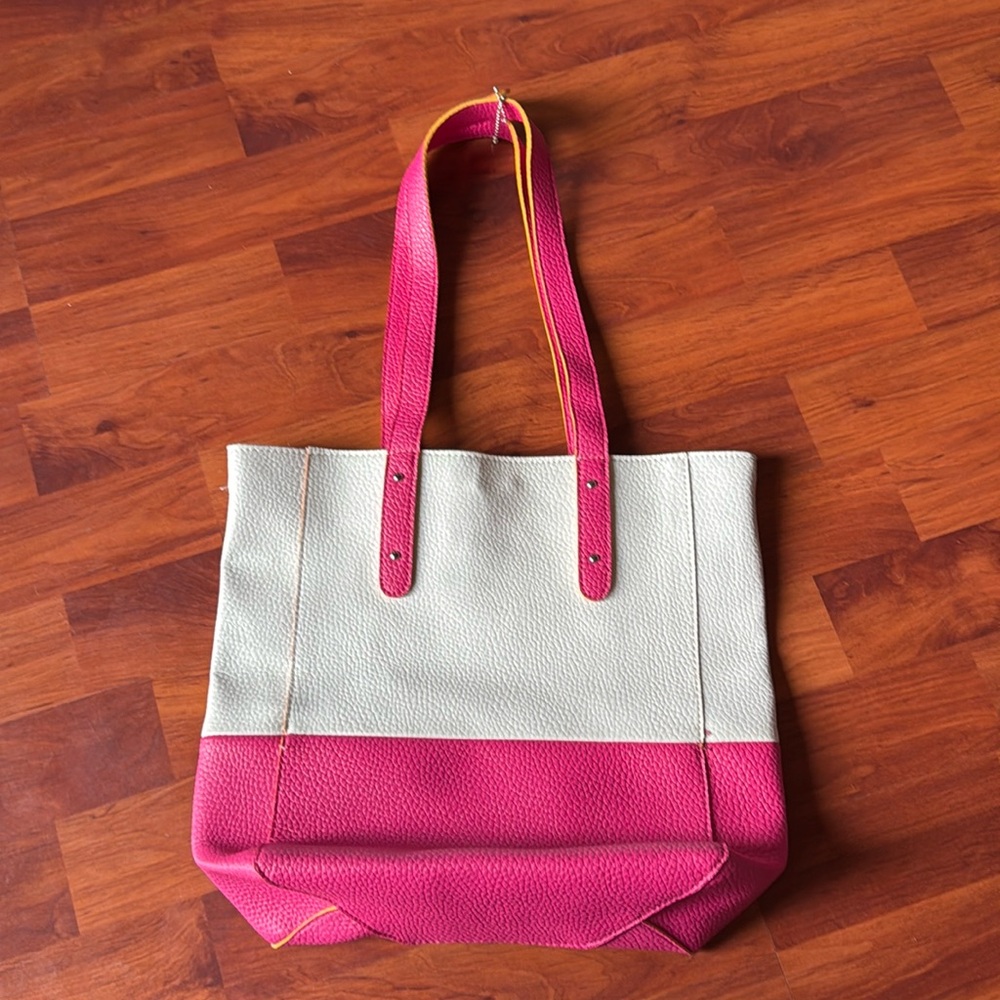 Pink and white Main Street collection bag MSC